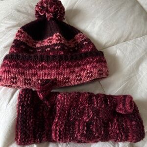 Sherpa wool/fleece had a fingerless mits